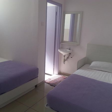 Lavender Riverside Hotel Малакка Экстерьер фото