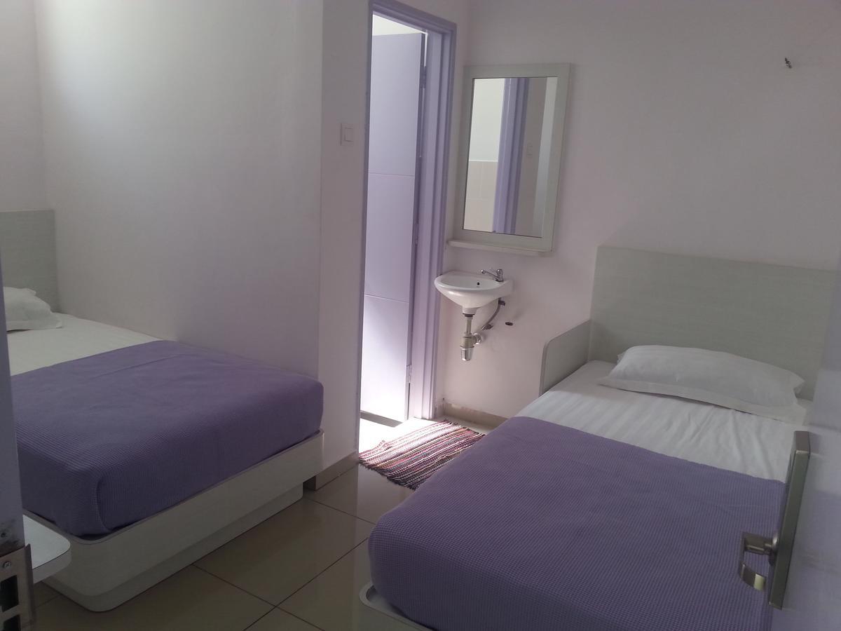 Lavender Riverside Hotel Малакка Экстерьер фото